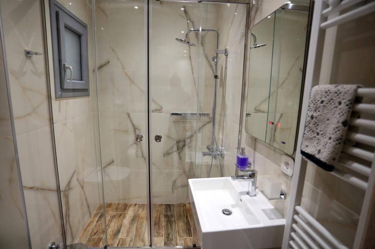La Larissa Luxury Apartments Trekke Dış mekan fotoğraf