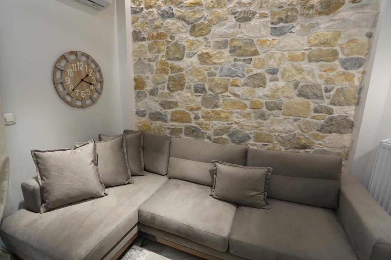 La Larissa Luxury Apartments Trekke Dış mekan fotoğraf