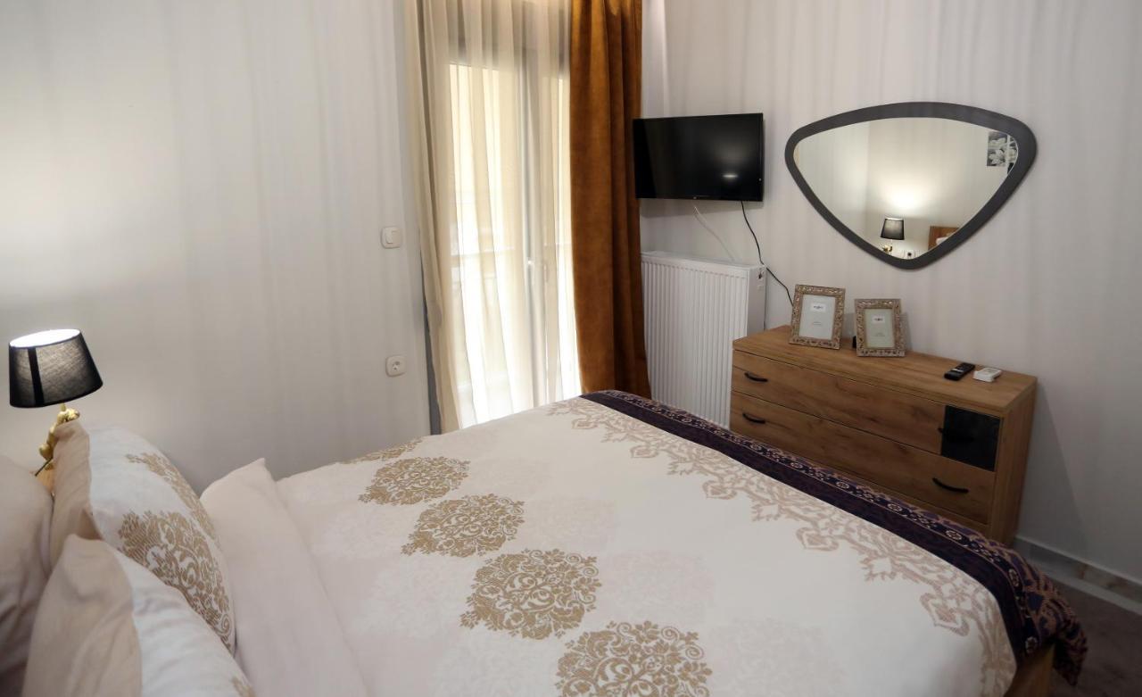 La Larissa Luxury Apartments Trekke Dış mekan fotoğraf