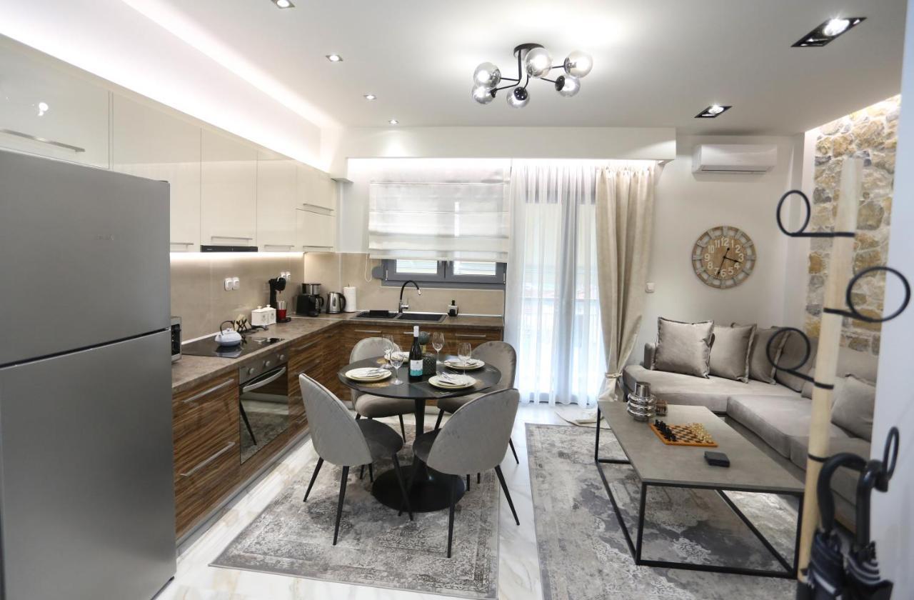 La Larissa Luxury Apartments Trekke Dış mekan fotoğraf